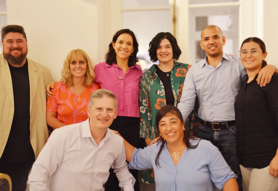 Equipo docente y participantes de los encuentros de Reflejo