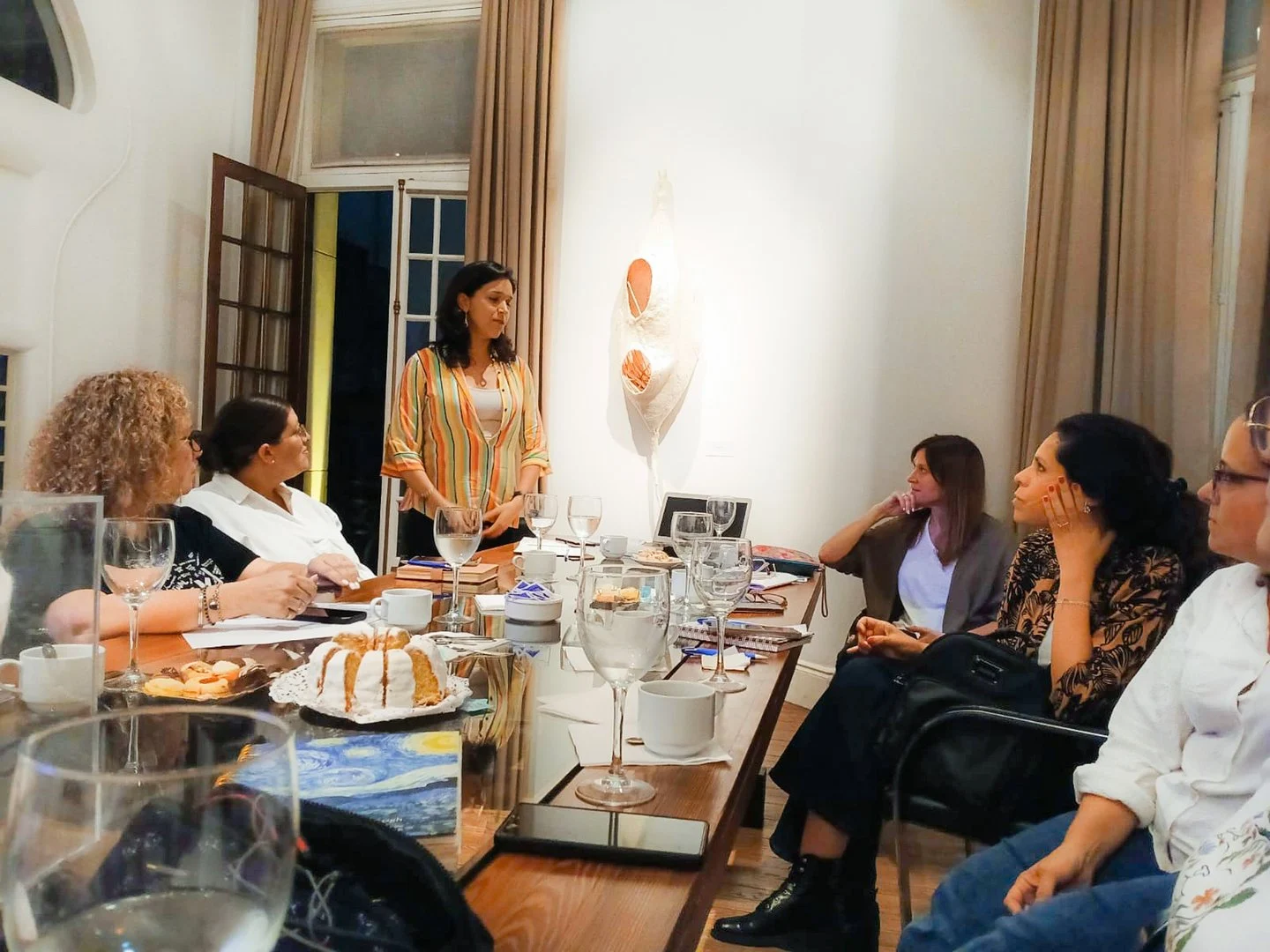 Equipo de Reflejo trabajando junto a profesionales de salud
